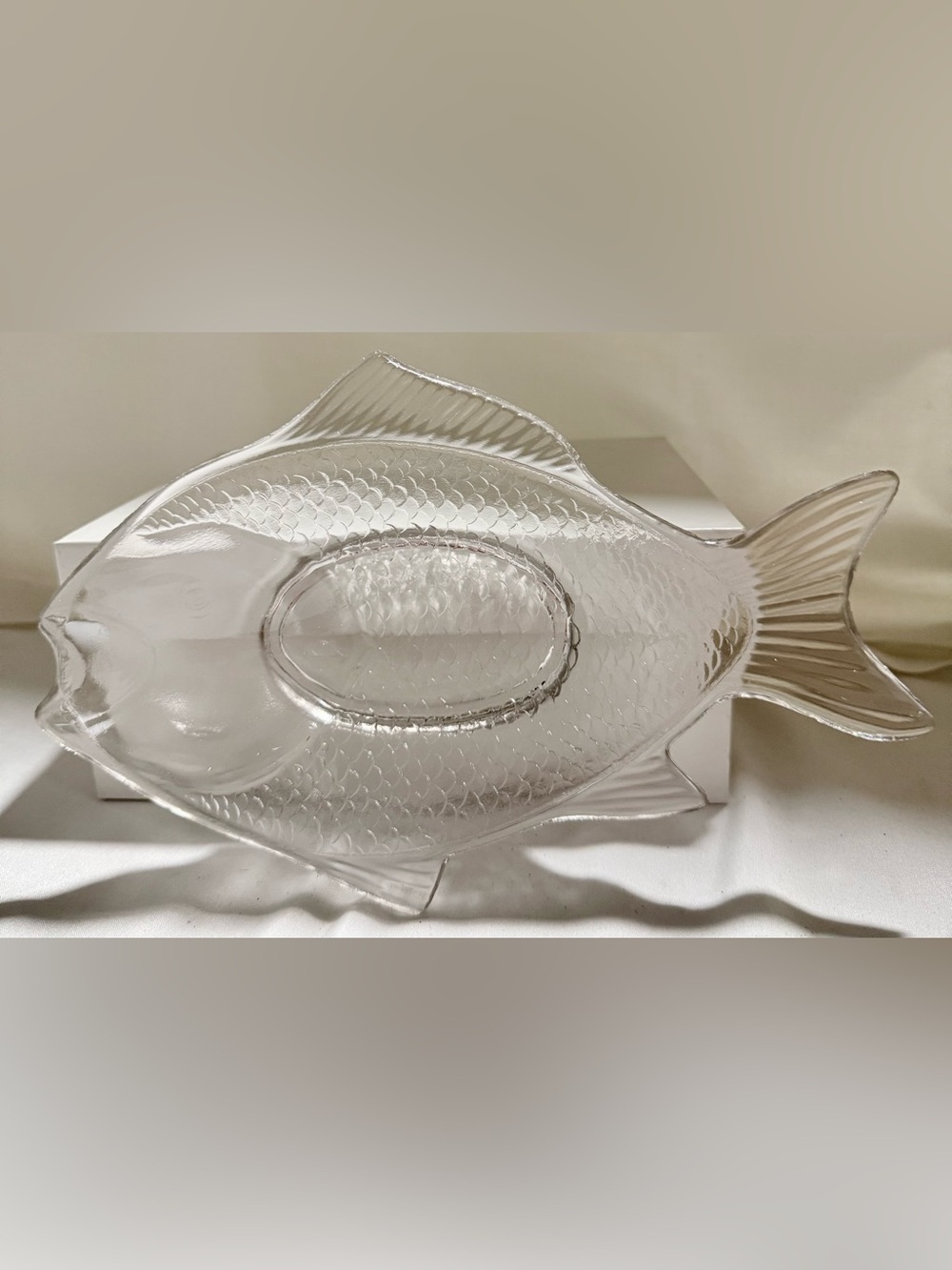 Atterbury&Company Patented June 4th 1872  10” Fish Design Bowl Clear Glass